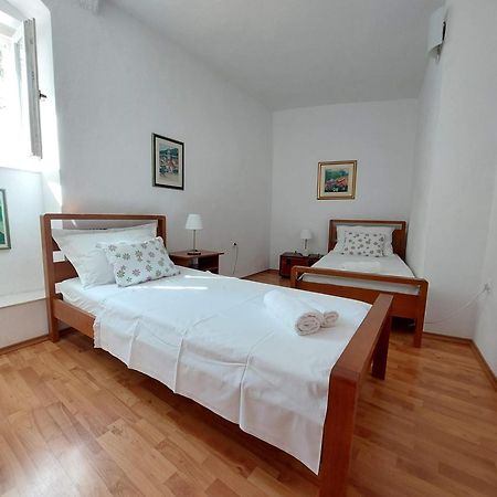Apartment In Vis Historic Center - Mikula, Ljubica, Toma Exteriör bild