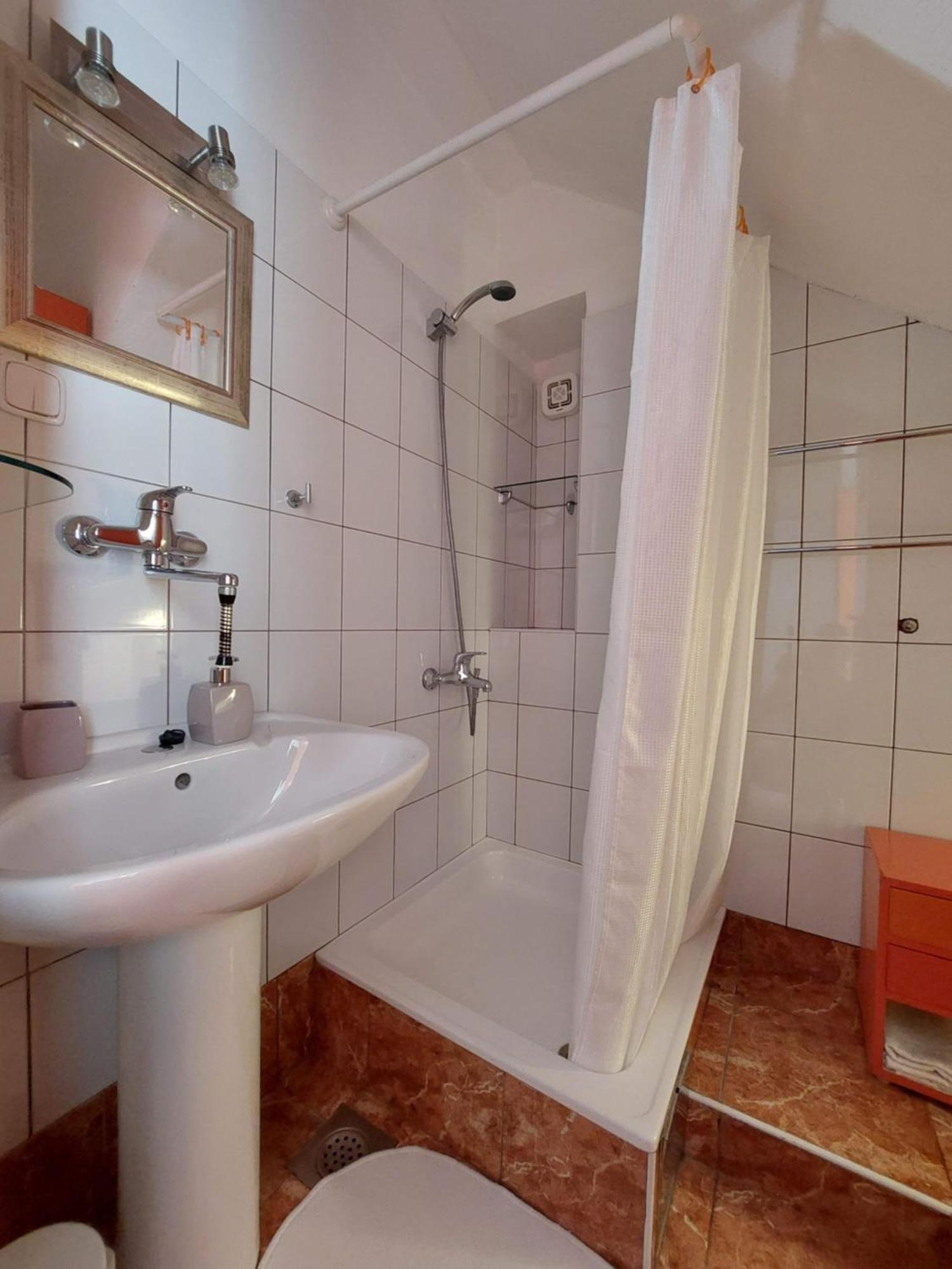 Apartment In Vis Historic Center - Mikula, Ljubica, Toma Exteriör bild